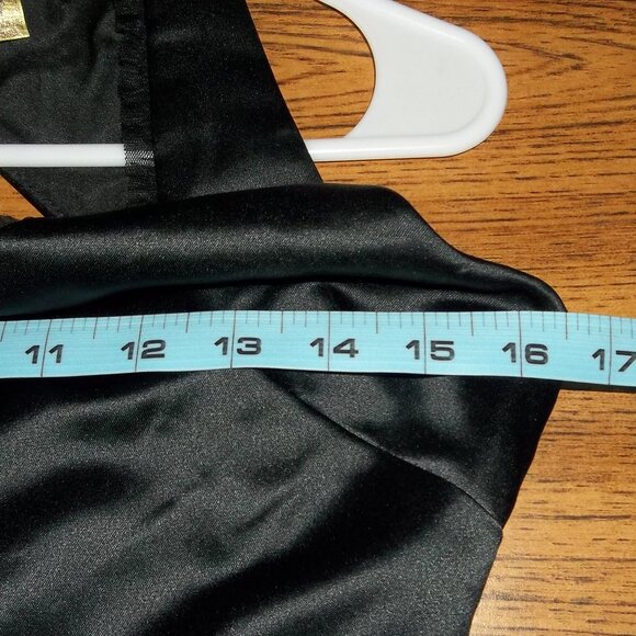 Princess Dress By Vera Wang Size 7 - Picture 7 of 8